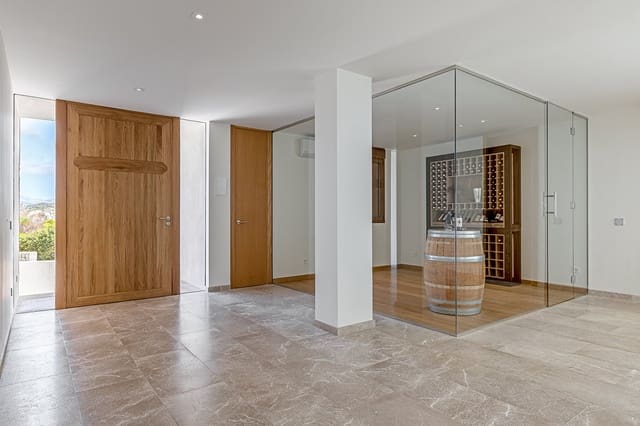 4 slaapkamer Villa te koop in Santa Ponsa, Calvià met zwembad - € 4.500.000 (Ref: 8803280)