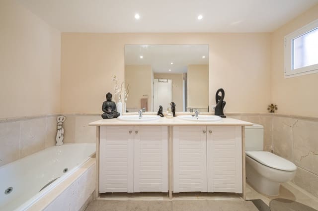 3 soveværelse Penthouse til salg i Santa Ponsa, Calvià med swimmingpool - € 1.600.000 (Ref: 8807180)