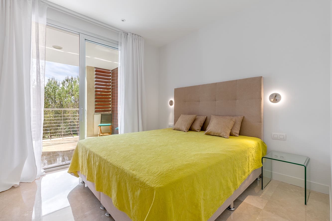 2 soveværelse Penthouse til salg i Bendinat med swimmingpool - € 2.995.000 (Ref: 8826409)