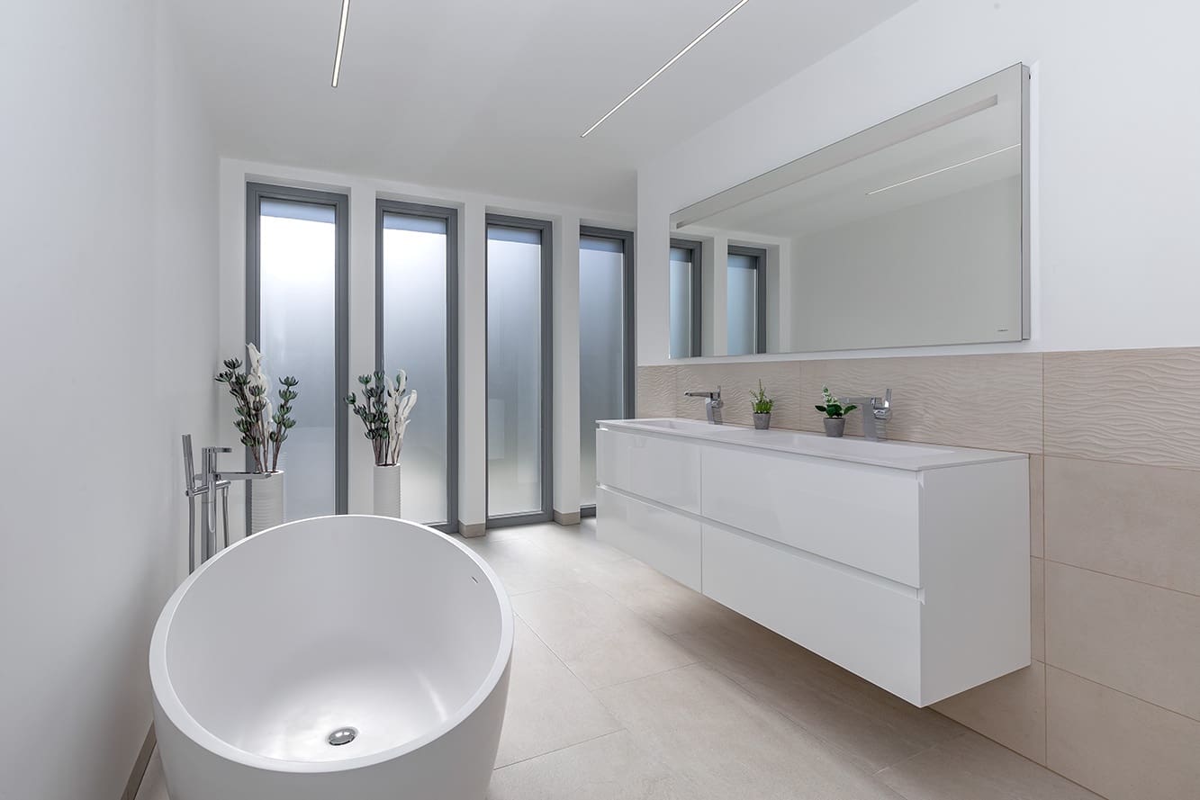 4 bedroom Villa for sale in Santa Ponsa with pool - € 5,900,000 (Ref: 8826410)