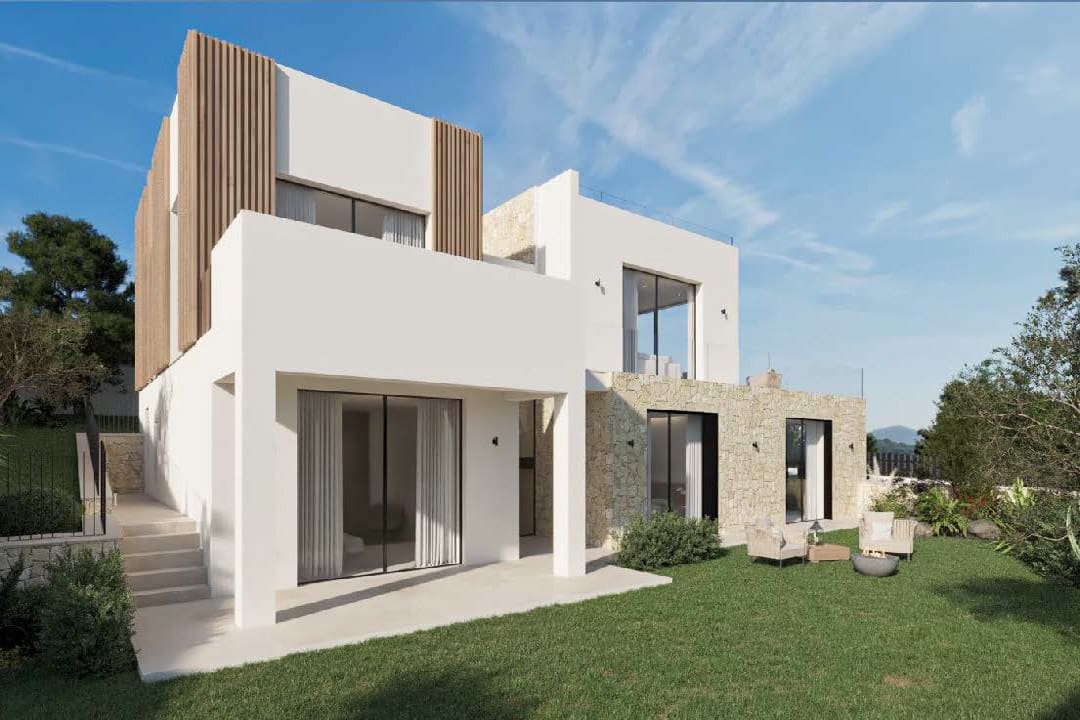 3 bedroom Villa for sale in Santa Ponsa with pool - € 4,900,000 (Ref: 8835878)