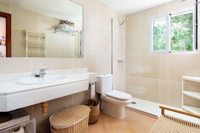 5 makuuhuone Huvila myytävänä paikassa Santa Ponsa, Calvià mukana uima-altaan - 2 750 000 € (Ref: 8913314)