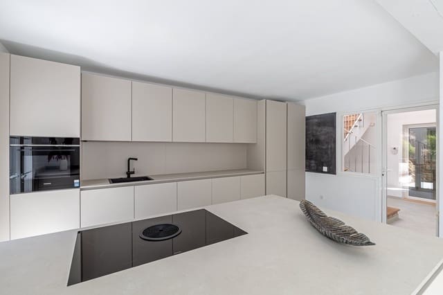 5 makuuhuone Huvila myytävänä paikassa Santa Ponsa, Calvià mukana uima-altaan - 2 750 000 € (Ref: 8913314)