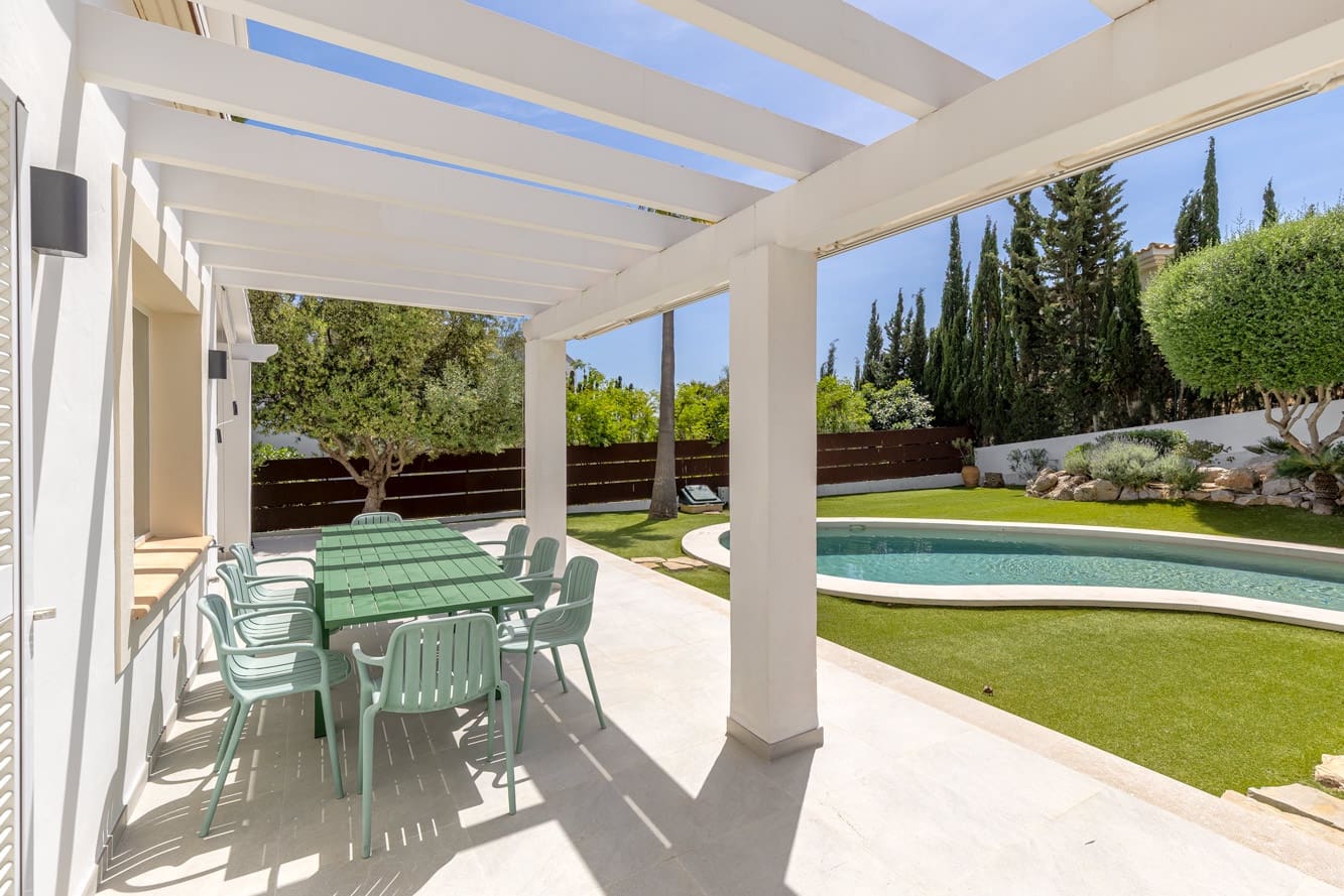 5 soverom Villa til salgs i Santa Ponsa med svømmebasseng - € 2 750 000 (Ref: 8913314)