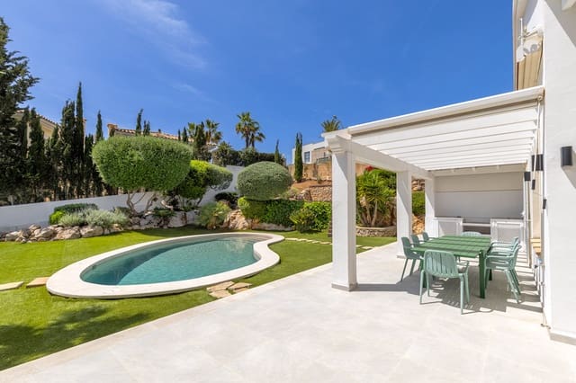 5 makuuhuone Huvila myytävänä paikassa Santa Ponsa, Calvià mukana uima-altaan - 2 750 000 € (Ref: 8913314)