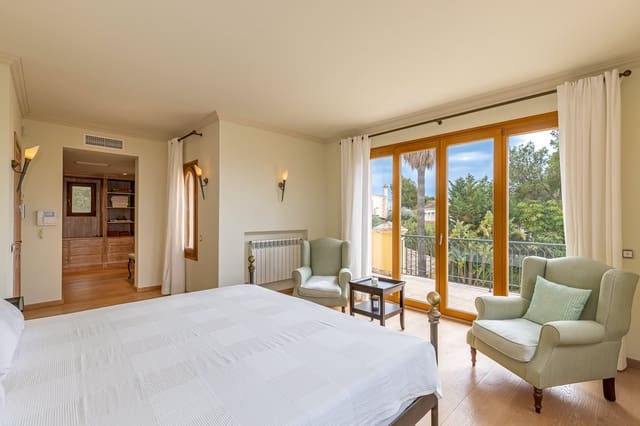 4 slaapkamer Villa te koop in Santa Ponsa, Calvià met zwembad - € 3.200.000 (Ref: 8914406)