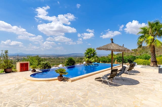 4 slaapkamer Finca/Landhuis te koop in Son Macia, Manacor met garage - € 3.350.000 (Ref: 8971252)