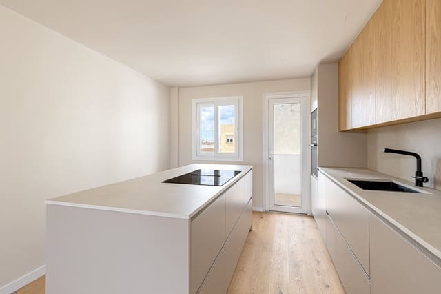 Apartamento de 4 habitaciones en Es Molinar / El Molinar, Palma de Mallorca en venta - 645.000 € (Ref: 8977704)