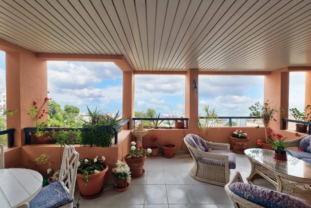 2 bedroom Apartment for sale in Illetas with pool garage - € 695,000 (Ref: 8990093)