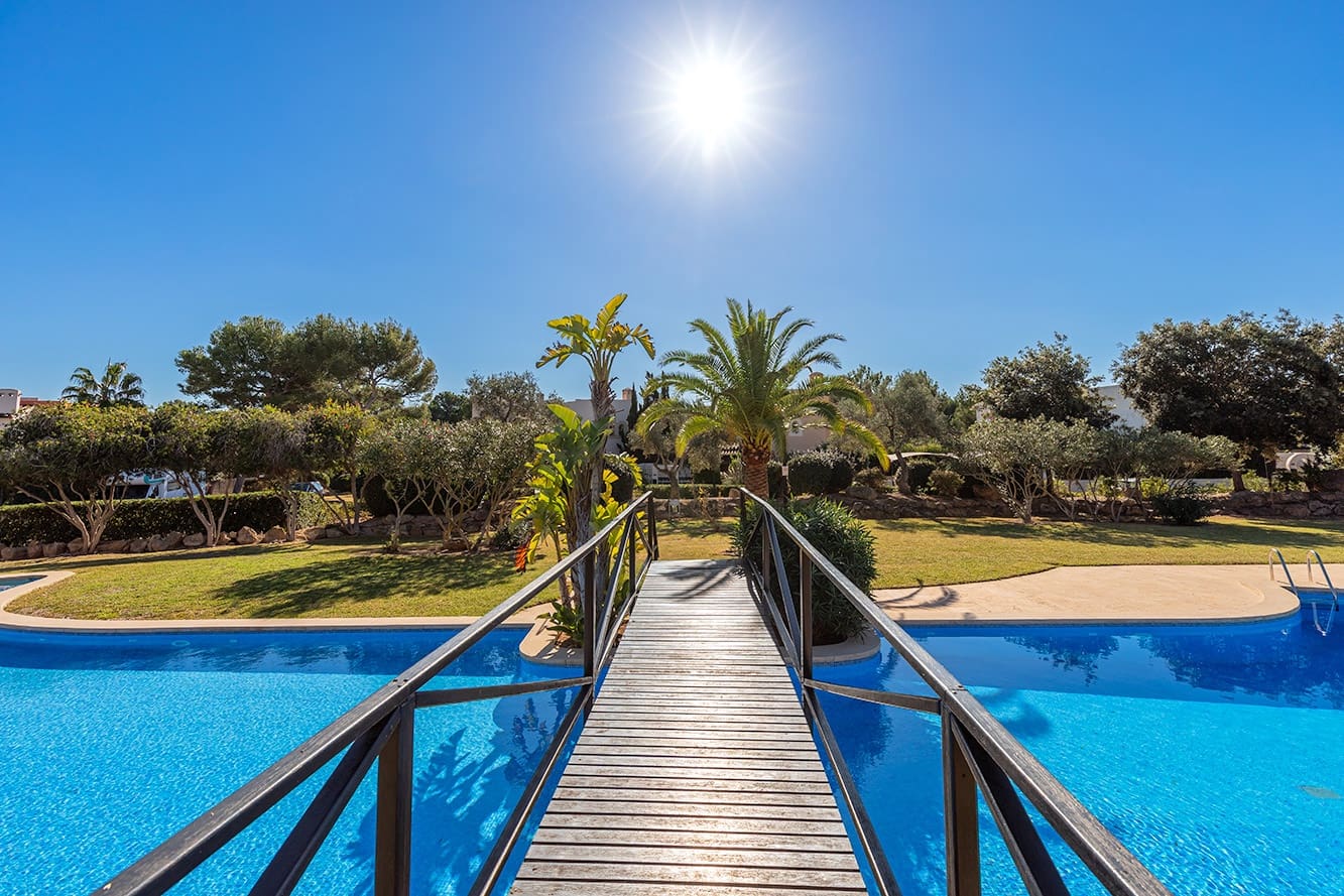 2 bedroom Apartment for sale in Santa Ponsa with pool - € 950,000 (Ref: 9015893)