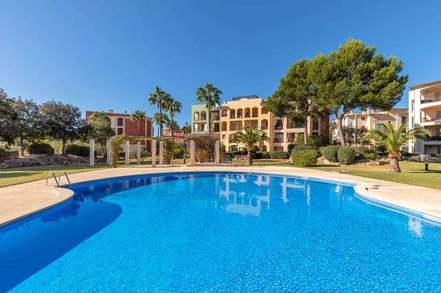 3 soveværelse Penthouse til salg i Santa Ponsa, Calvià med swimmingpool - € 1.750.000 (Ref: 9015895)