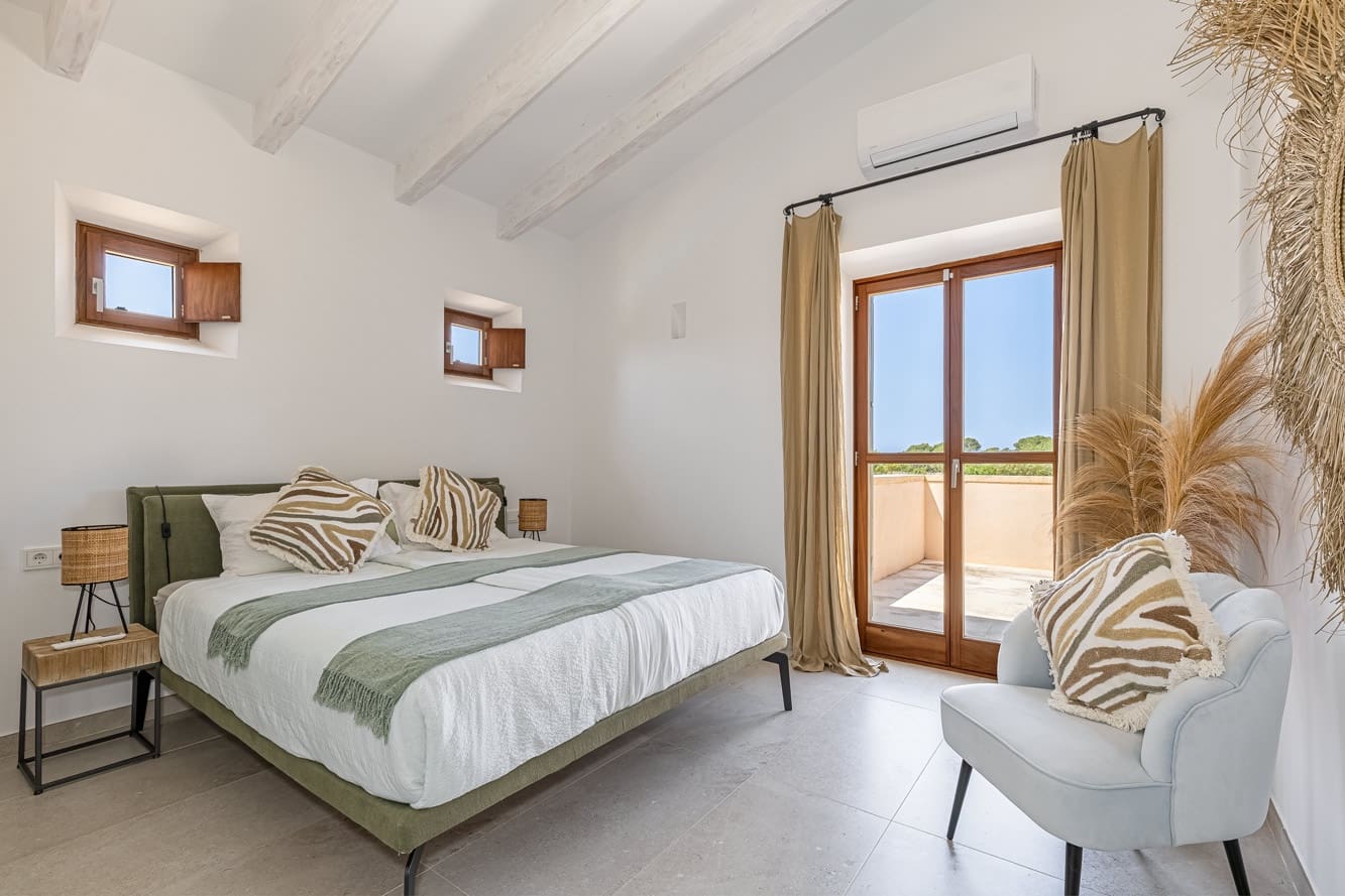 4 soveværelse Finca/Landehus til salg i Santanyi med swimmingpool - € 3.450.000 (Ref: 9056999)