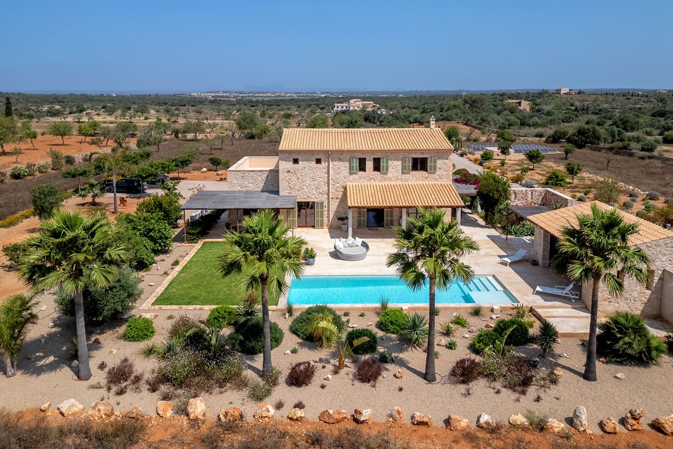 4 soveværelse Finca/Landehus til salg i Santanyi med swimmingpool - € 3.450.000 (Ref: 9056999)