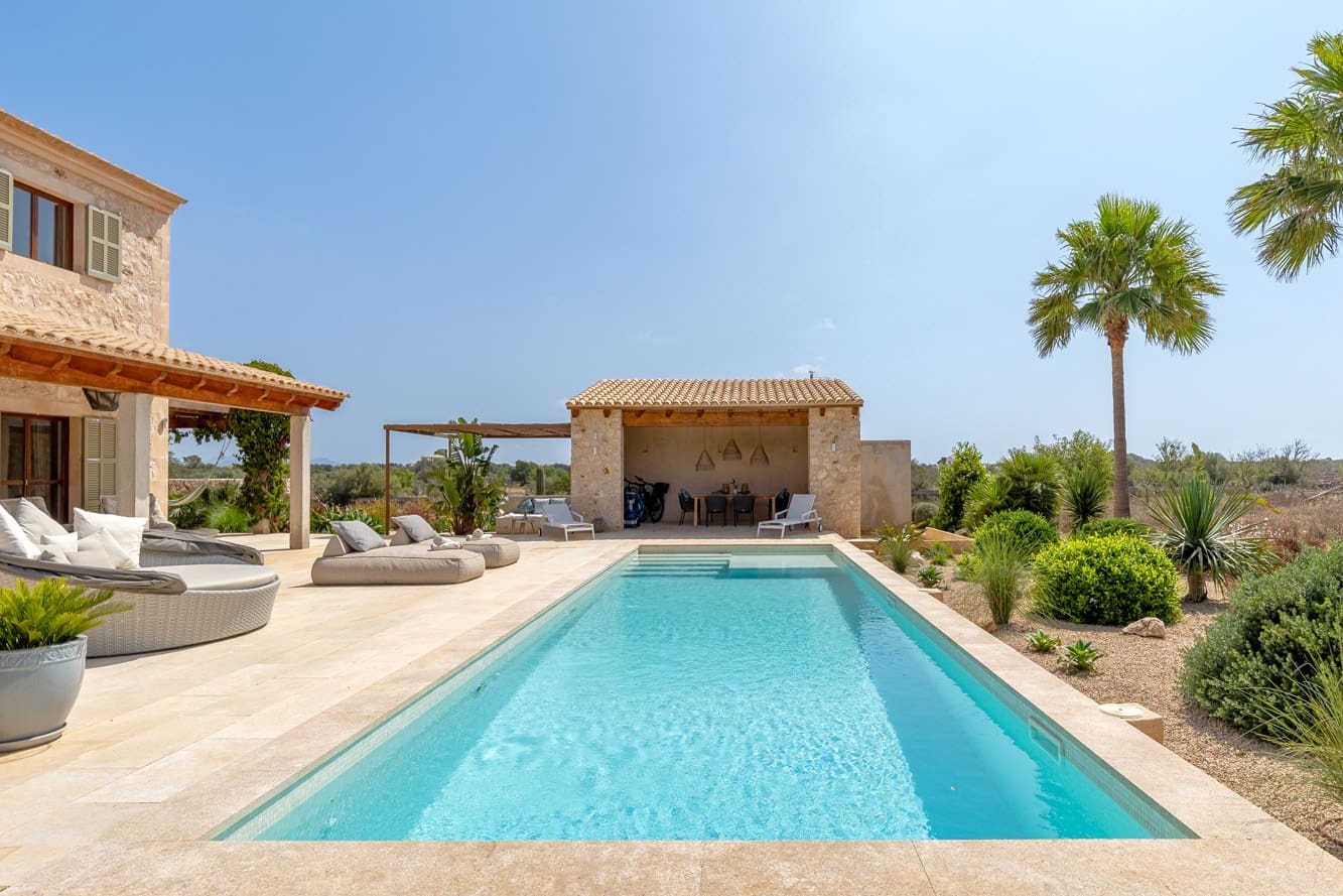 4 soveværelse Finca/Landehus til salg i Santanyi med swimmingpool - € 3.450.000 (Ref: 9056999)