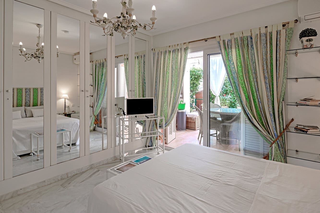 3 bedroom Apartment for sale in Bendinat with pool - € 780,000 (Ref: 9084679)