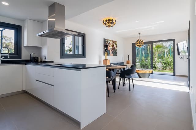 3 soveværelse Villa til salg i Cala Murada, Manacor med swimmingpool - € 990.000 (Ref: 9086485)