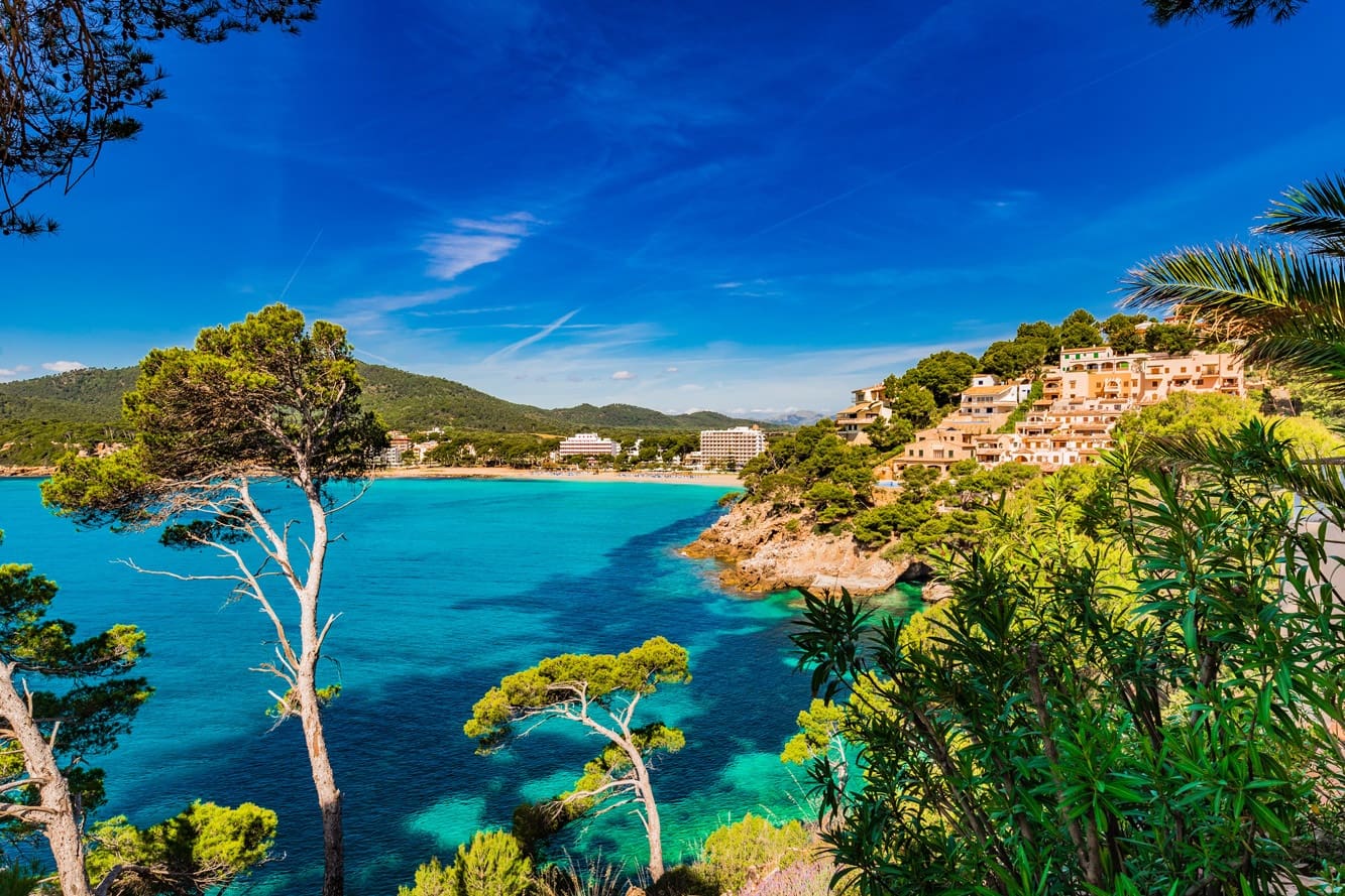 2 bedroom Apartment for sale in Capdepera with pool - € 495,000 (Ref: 9115551)