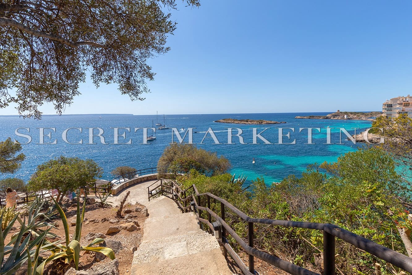 5 bedroom Villa for sale in Cala Vinyes / Cala Vinyas / Cala Vinas with pool - € 5,500,000 (Ref: 9133427)