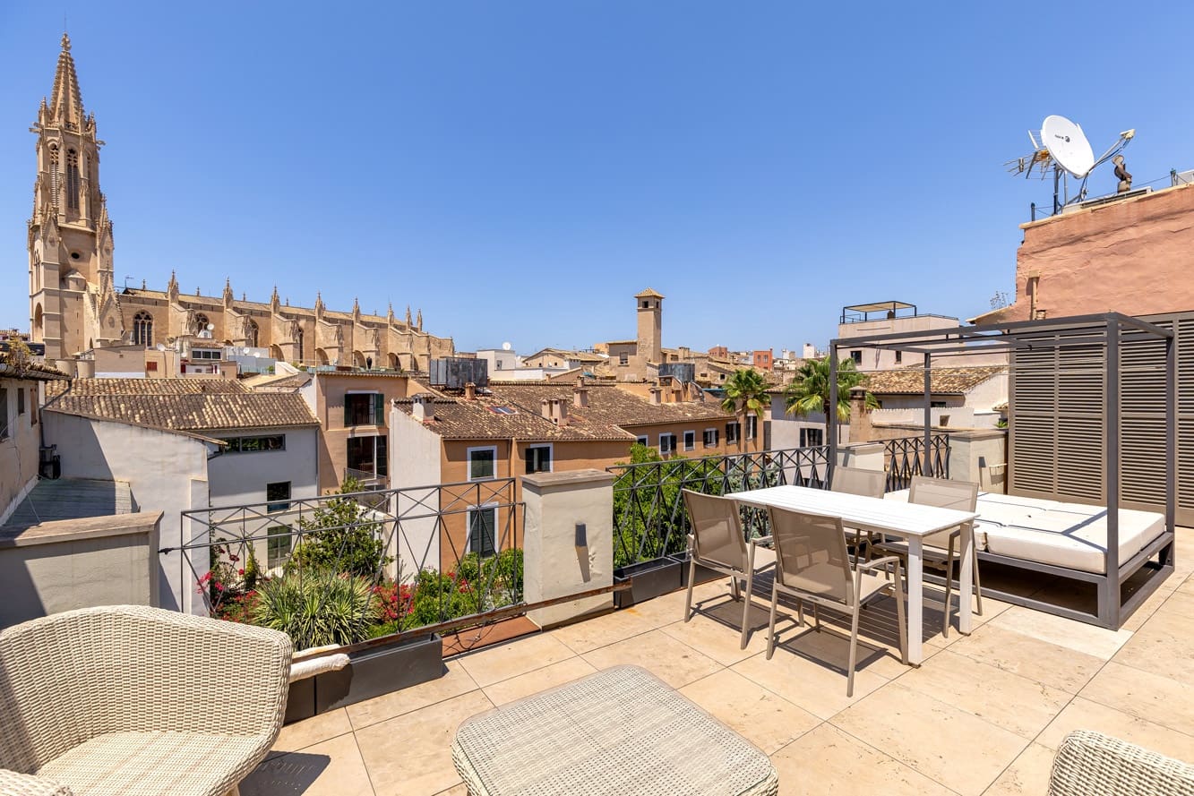 1 bedroom Apartment for sale in Palma de Mallorca - € 890,000 (Ref: 9144231)