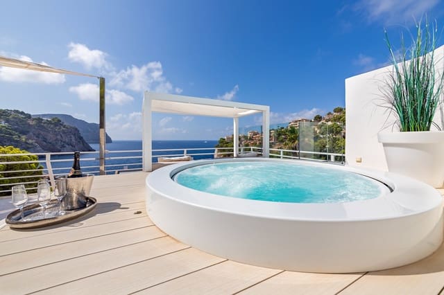 3 slaapkamer Penthouse te koop in Puerto de Andratx, Andratx met zwembad - € 1.998.000 (Ref: 9184739)