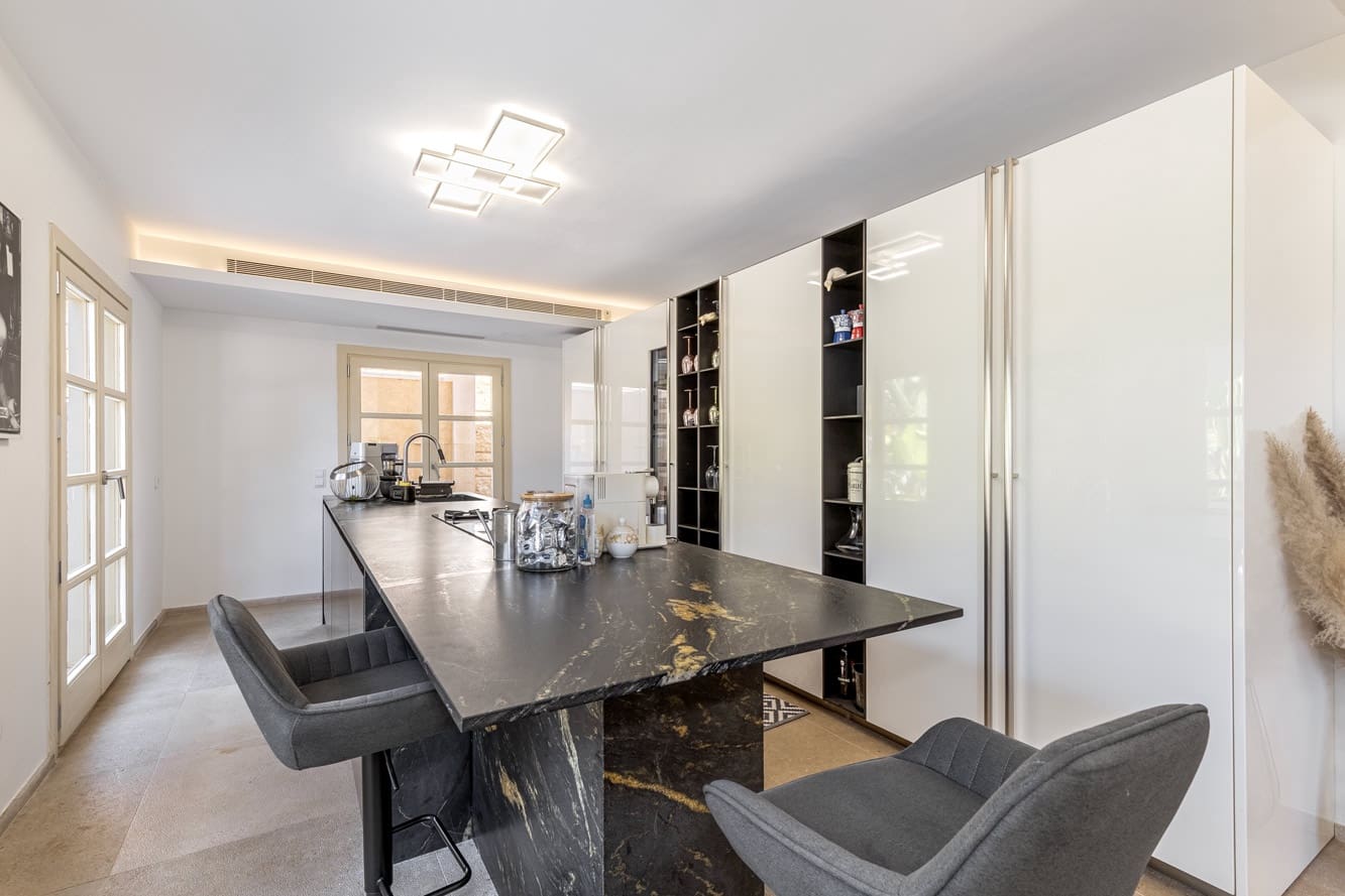 5 soverom Villa til salgs i Costa de la Calma - € 3 450 000 (Ref: 9197121)