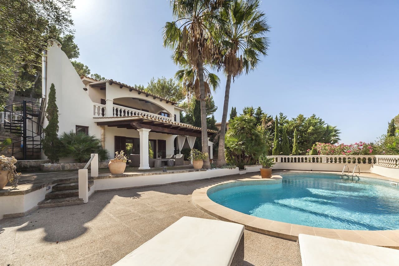 4 soveværelse Villa til salg i Santa Ponsa med swimmingpool garage - € 2.200.000 (Ref: 9203323)