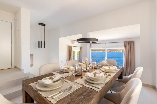 2 soveværelse Villa til salg i Santa Ponsa, Calvià med swimmingpool garage - € 1.850.000 (Ref: 9235283)