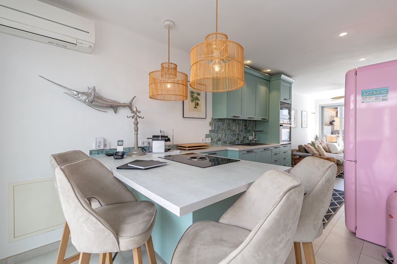 2 sovrum Hus till salu i Cala Llombards med pool garage - 699 000 € (Ref: 9263005)