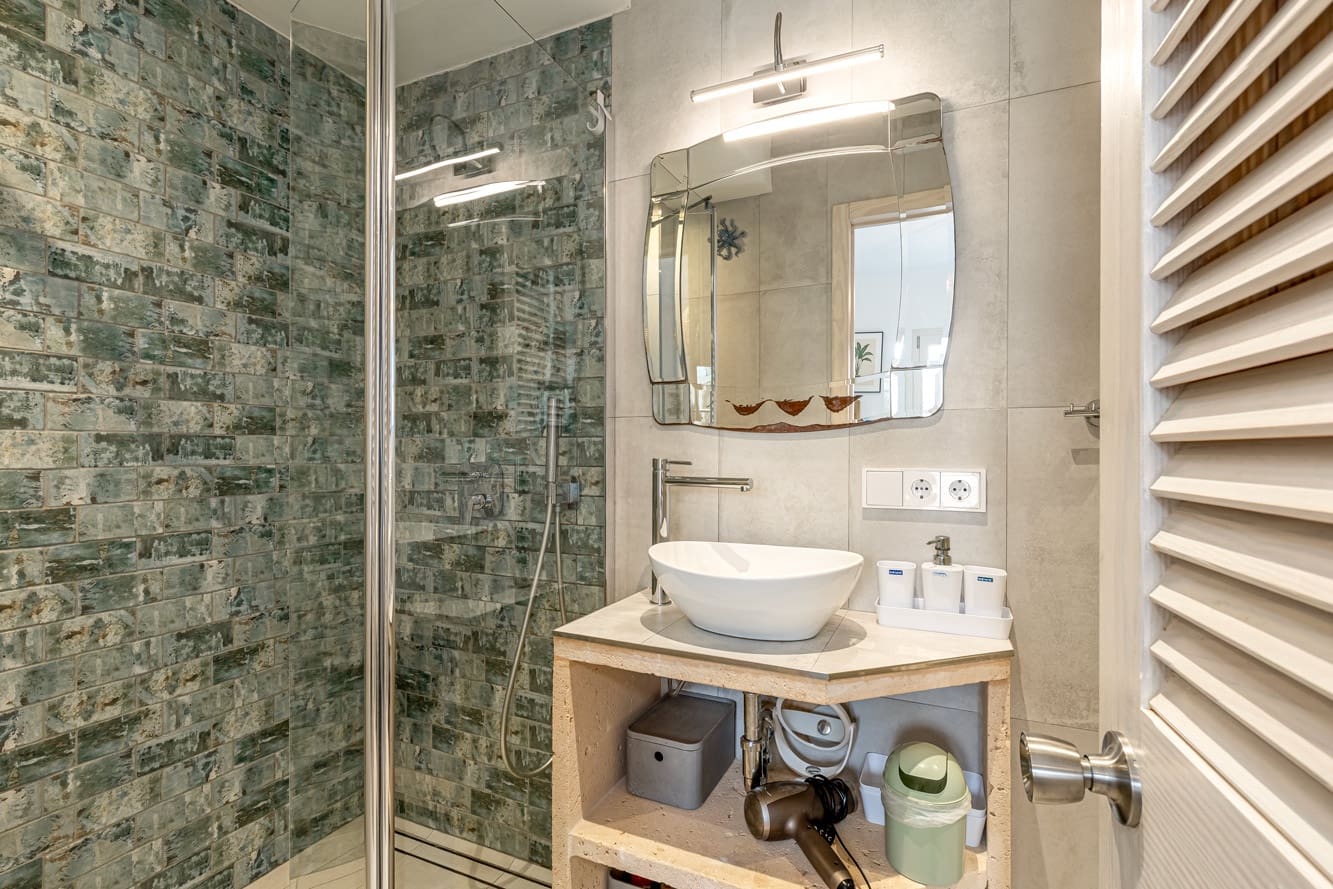 2 sovrum Hus till salu i Cala Llombards med pool garage - 699 000 € (Ref: 9263005)