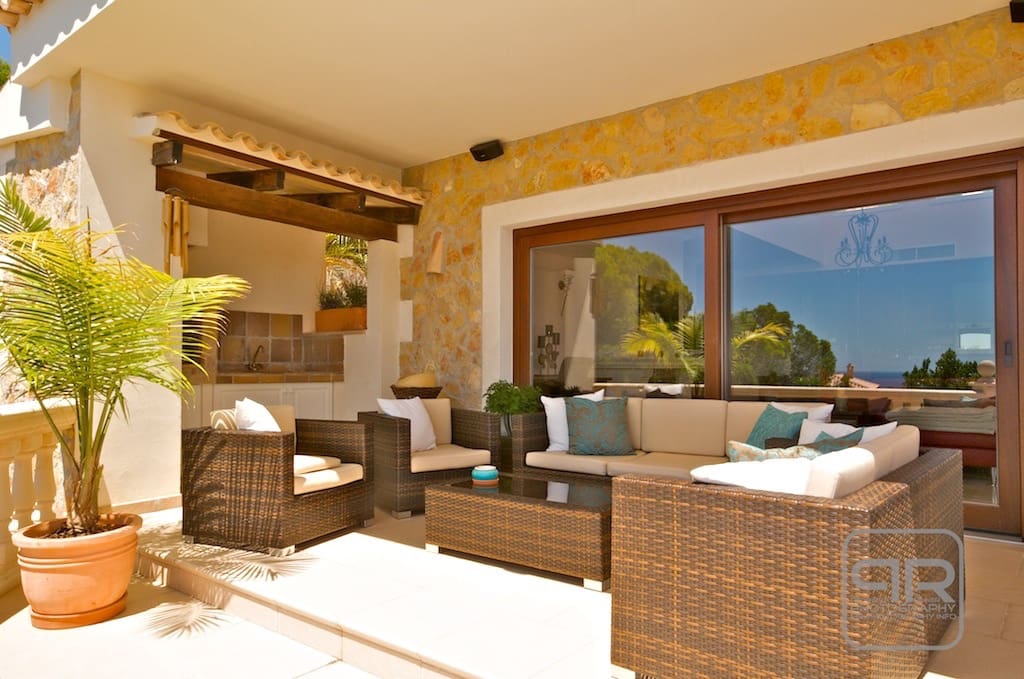 3 soverom Villa til salgs i Costa de la Calma med svømmebasseng garasje - € 2 550 000 (Ref: 9267587)