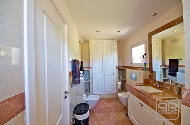 3 soverom Villa til salgs i Costa de la Calma, Calvià med svømmebasseng garasje - € 2 550 000 (Ref: 9267587)