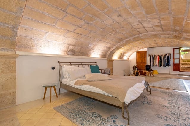 Chalet de 3 habitaciones en Capdepera en venta - 1.800.000 € (Ref: 9301543)