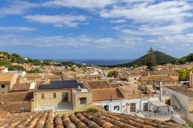 Chalet de 3 habitaciones en Capdepera en venta - 1.800.000 € (Ref: 9301543)