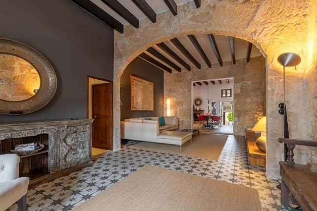 Chalet de 3 habitaciones en Capdepera en venta - 1.800.000 € (Ref: 9301543)