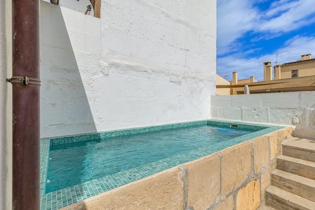 1 soveværelse Lejlighed til salg i Capdepera med swimmingpool - € 750.000 (Ref: 9306984)