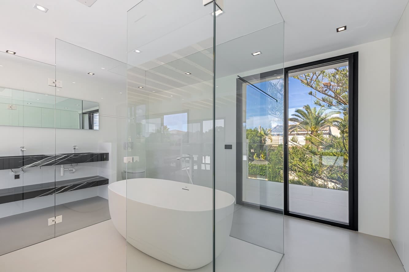 Chalet de 3 habitaciones en Badia Gran en venta con piscina - 1.800.000 € (Ref: 9329777)