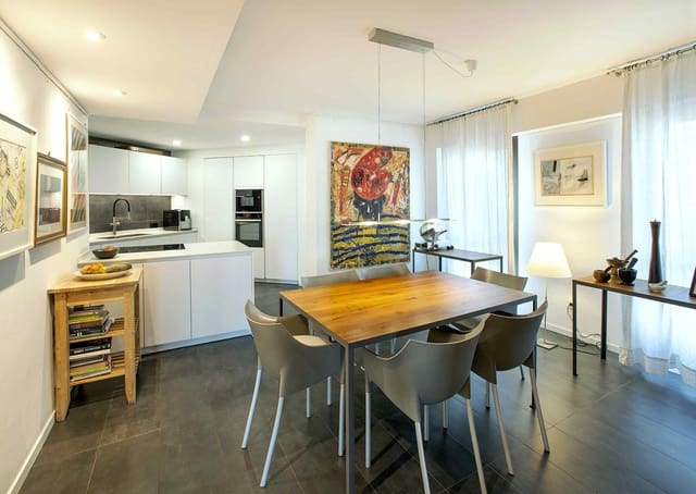 3 slaapkamer Penthouse te koop in Palma de Mallorca met zwembad - € 1.650.000 (Ref: 9340109)