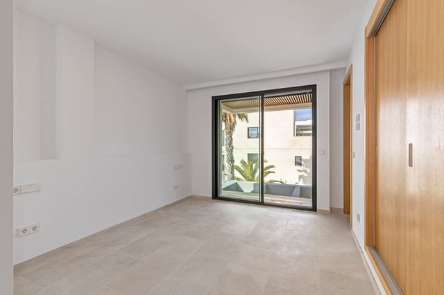 2 soveværelse Penthouse til salg i Playa de Palma, Palma de Mallorca med swimmingpool - € 1.675.000 (Ref: 9340199)