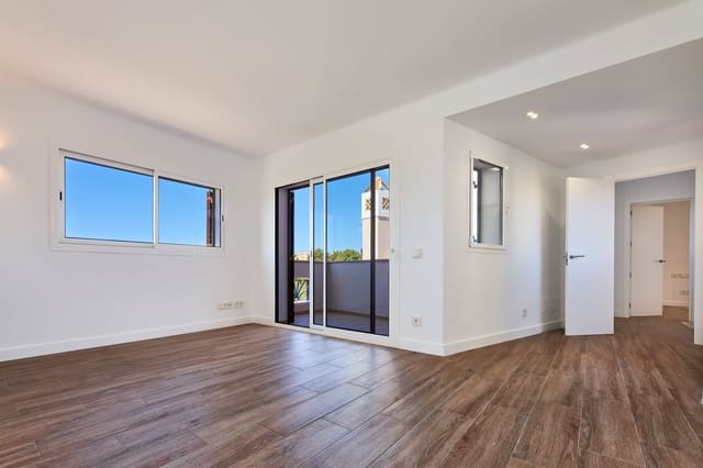 Chalet de 3 habitaciones en Santa Ponsa, Calvià en venta con piscina - 1.750.000 € (Ref: 9354234)