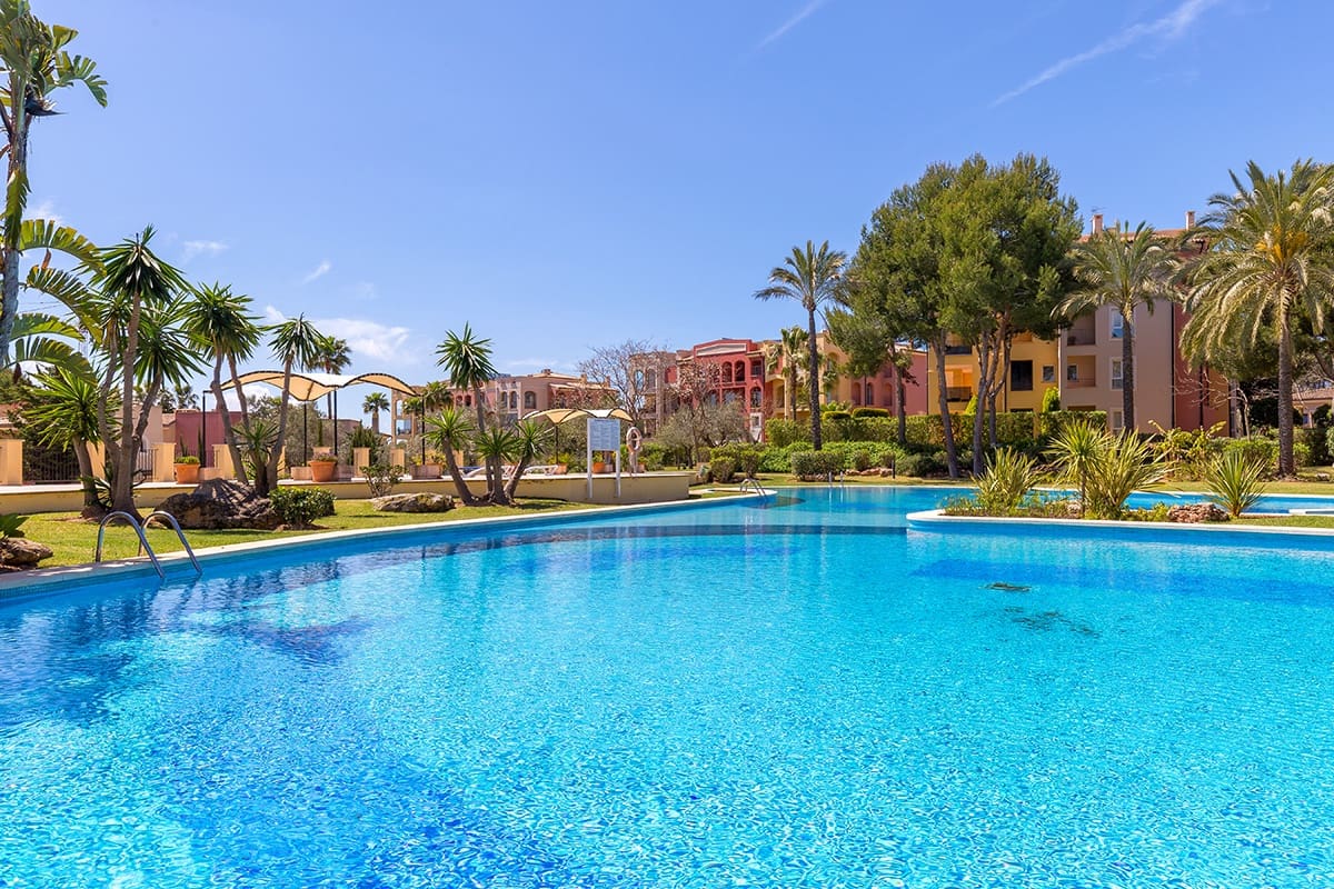 2 bedroom Apartment for sale in Santa Ponsa with pool - € 910,000 (Ref: 9379945)