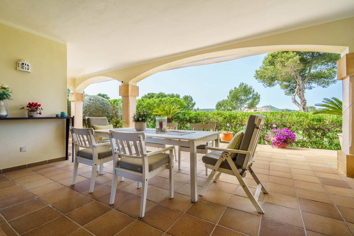3 bedroom Apartment for sale in Santa Ponsa with garage - € 1,495,000 (Ref: 9380075)