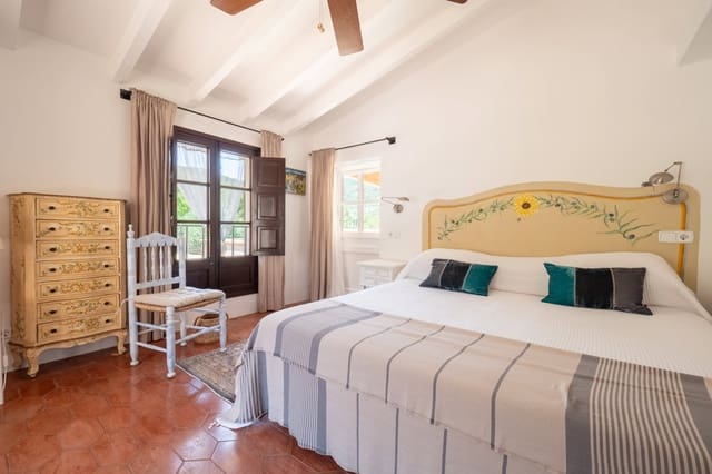 4 soveværelse Villa til salg i Puigpunyent med swimmingpool - € 2.000.000 (Ref: 9380176)