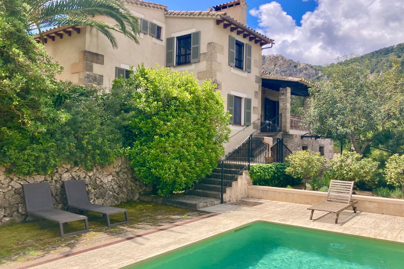 4 soverom Villa til salgs i Puigpunyent med svømmebasseng - € 2 000 000 (Ref: 9380176)