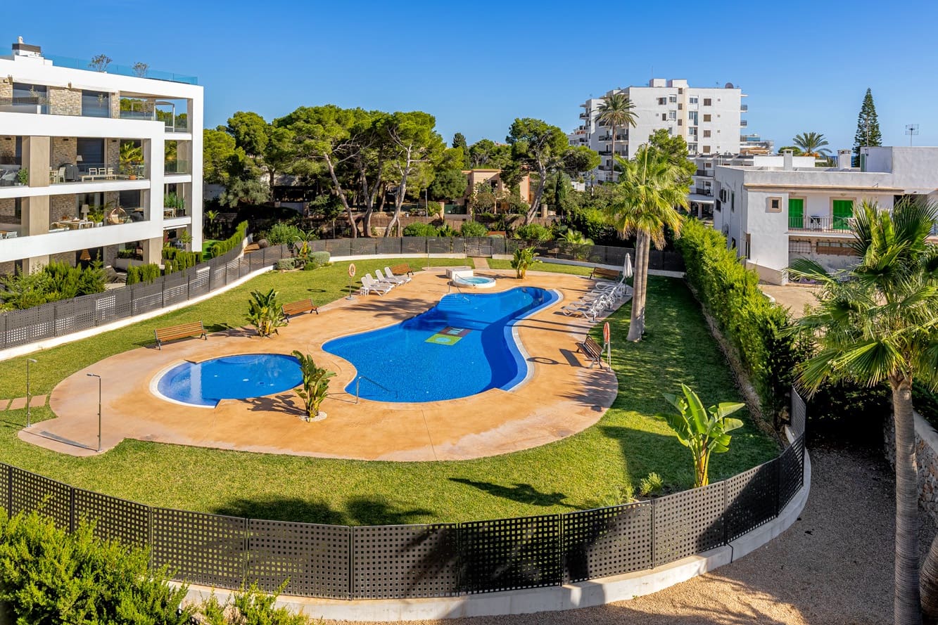 3 bedroom Apartment for sale in Portocolom with pool - € 840,000 (Ref: 9383868)