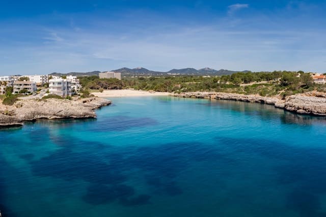 3 soveværelse Lejlighed til salg i Portocolom, Felanitx med swimmingpool - € 840.000 (Ref: 9383868)