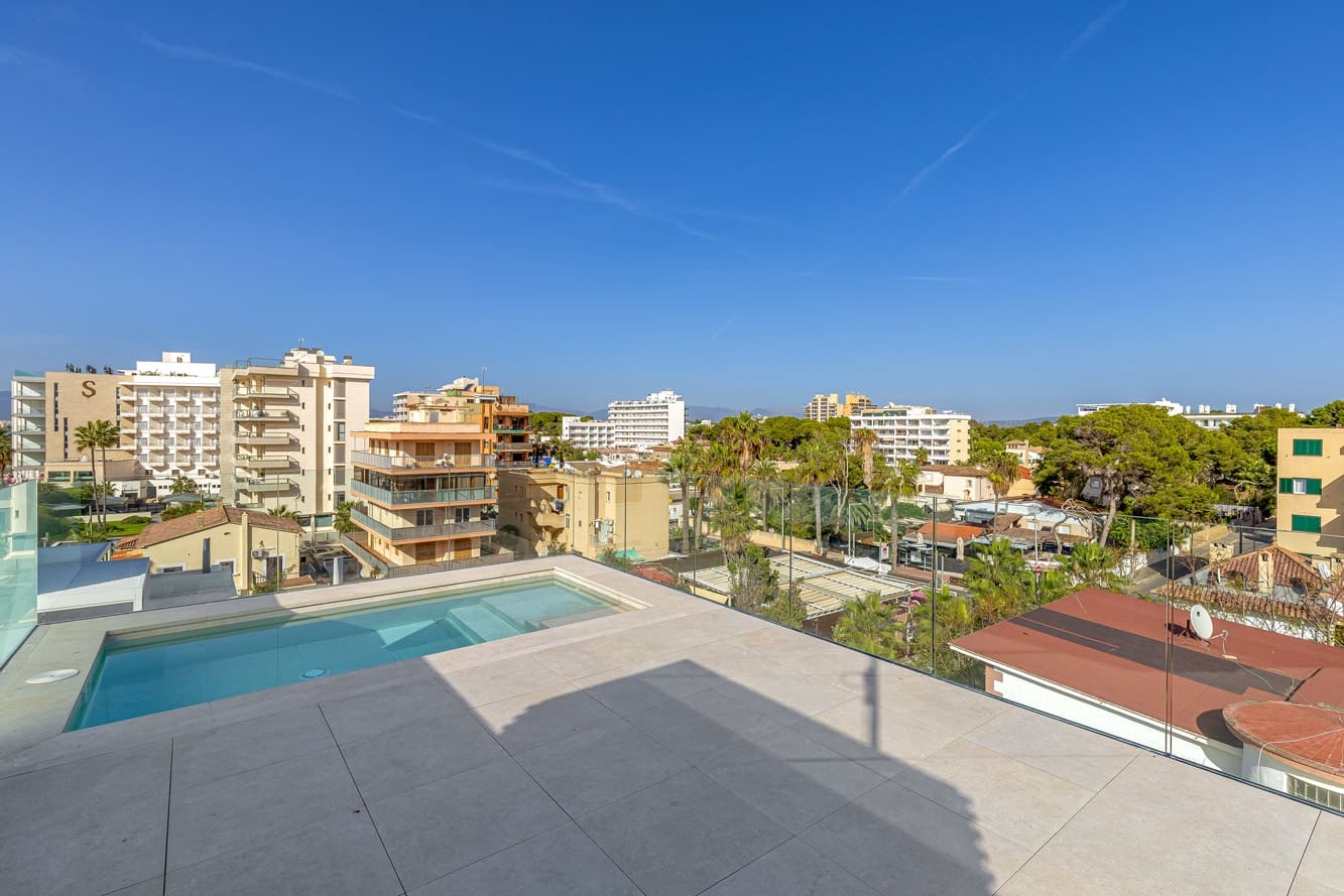 2 bedroom Penthouse for sale in Playa de Palma with pool - € 1,450,000 (Ref: 9394434)
