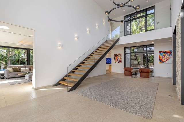 5 soveværelse Villa til salg i Santa Ponsa, Calvià med swimmingpool - € 6.300.000 (Ref: 9402578)