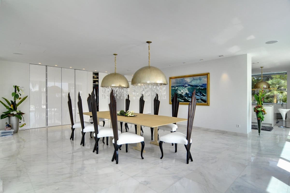 4 soveværelse Villa til salg i Santa Ponsa med swimmingpool - € 6.900.000 (Ref: 9421507)