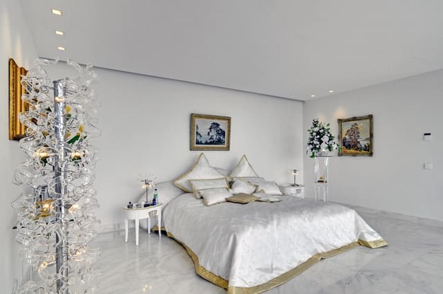 4 soveværelse Villa til salg i Santa Ponsa, Calvià med swimmingpool - € 6.900.000 (Ref: 9421507)