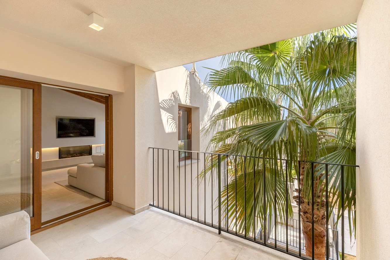 3 bedroom Apartment for sale in Santa Maria del Cami with pool - € 895,000 (Ref: 9426519)